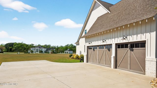 1196 Seasons End Lane, Grimesland, NC 27837