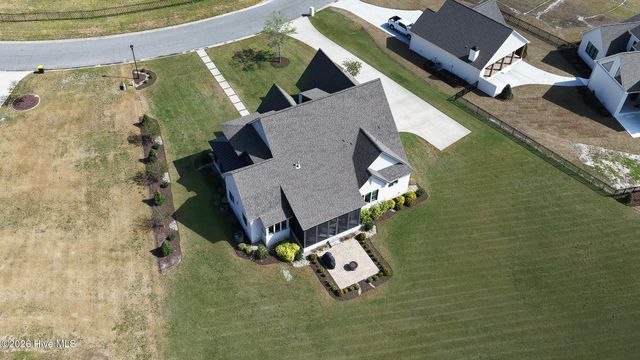 1196 Seasons End Lane, Grimesland, NC 27837