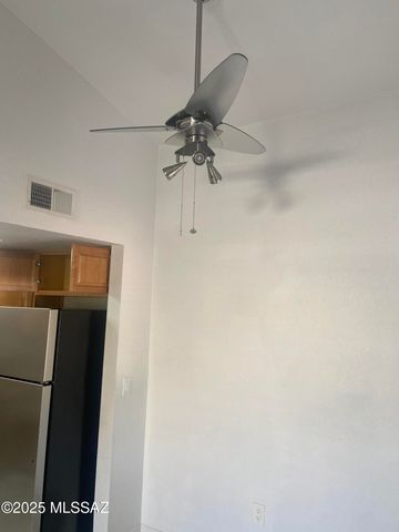 101 S Players Club Dr Apt 14203, Tucson, AZ 85745