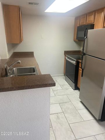 101 S Players Club Dr Apt 14203, Tucson, AZ 85745