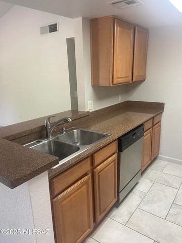 101 S Players Club Dr Apt 14203, Tucson, AZ 85745