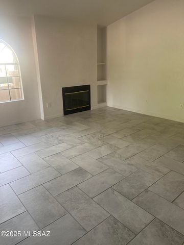 101 S Players Club Dr Apt 14203, Tucson, AZ 85745