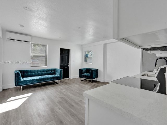 6143 SW 40th St, Miramar, FL 33023