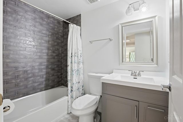 449 Dartmouth Circle, Union Twp, OH 45244