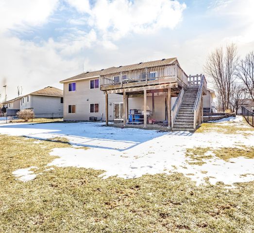 4424 221st Street N, Forest Lake, MN 55025