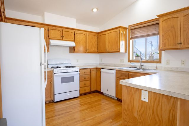 4424 221st Street N, Forest Lake, MN 55025