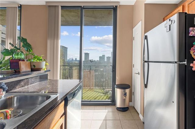 3040 Peachtree NW Road 605, Atlanta, GA 30305