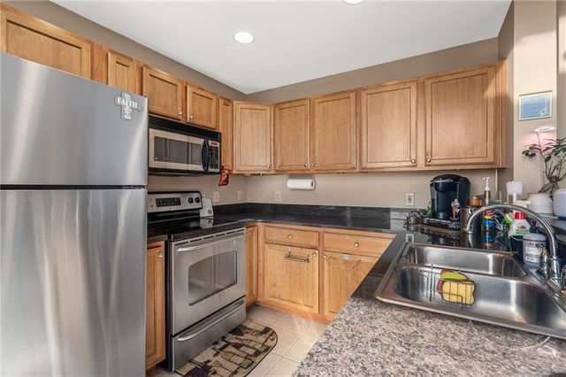 3040 Peachtree NW Road 605, Atlanta, GA 30305