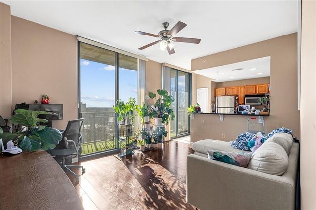 3040 Peachtree NW Road 605, Atlanta, GA 30305