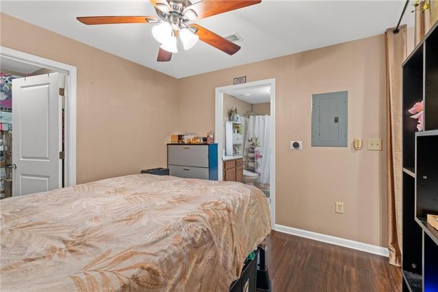 3040 Peachtree NW Road 605, Atlanta, GA 30305