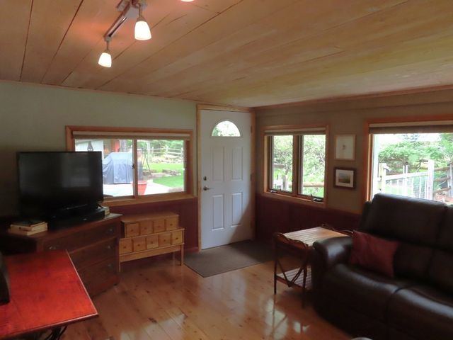 1900 NAVAHO Road, Jamestown, PA 16134