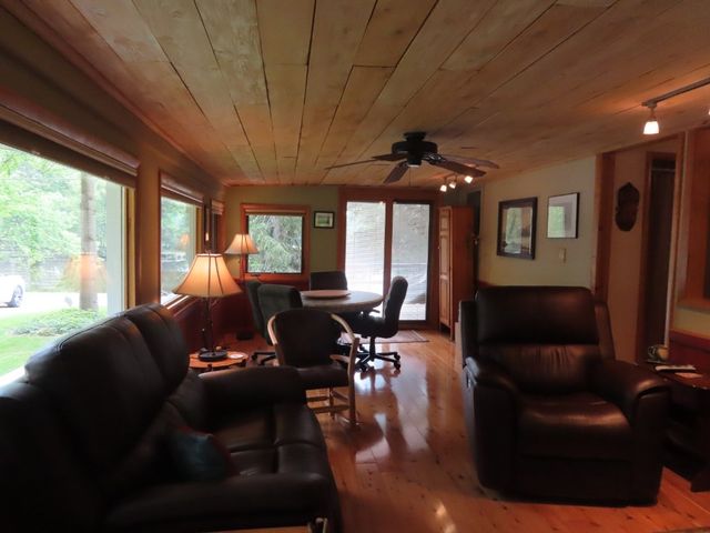 1900 NAVAHO Road, Jamestown, PA 16134