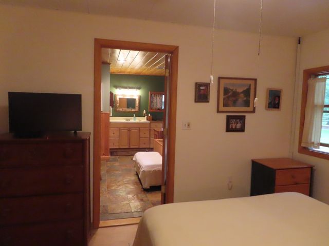 1900 NAVAHO Road, Jamestown, PA 16134