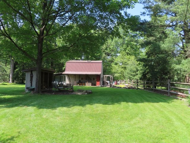 1900 NAVAHO Road, Jamestown, PA 16134