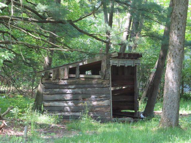 1900 NAVAHO Road, Jamestown, PA 16134