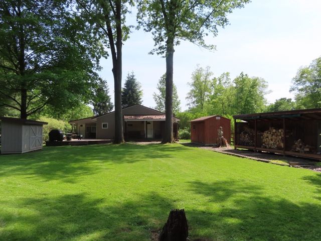 1900 NAVAHO Road, Jamestown, PA 16134