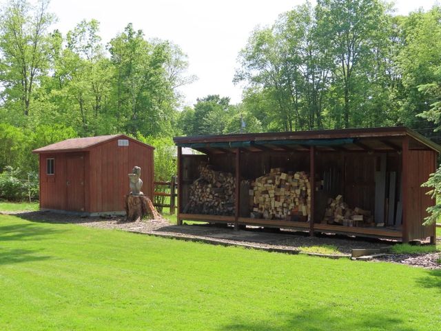 1900 NAVAHO Road, Jamestown, PA 16134