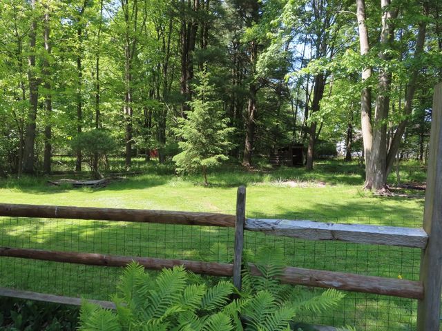 1900 NAVAHO Road, Jamestown, PA 16134