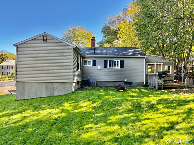 115 Dracut Avenue, Waterbury, CT 06704