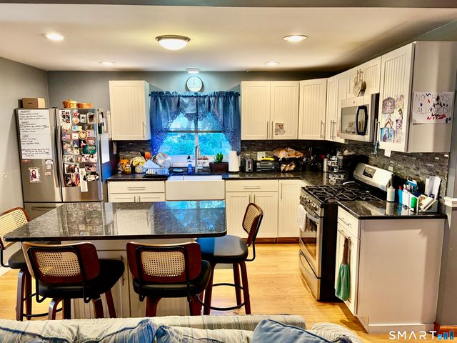 115 Dracut Avenue, Waterbury, CT 06704
