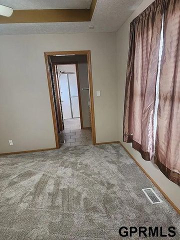 8231 Clay Street, Omaha, NE 68122