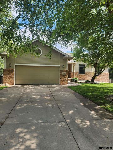 8231 Clay Street, Omaha, NE 68122