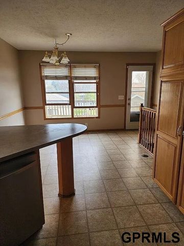 8231 Clay Street, Omaha, NE 68122