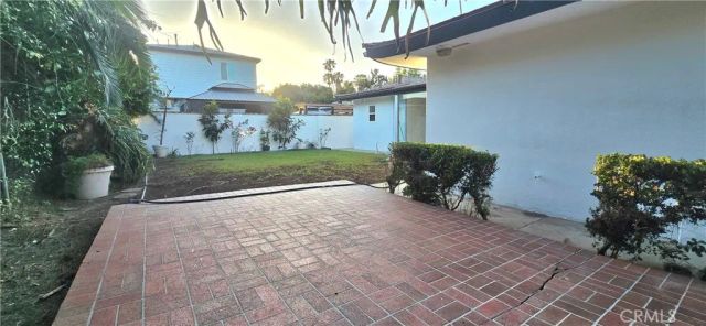 4410 E Centralia Street, Long Beach, CA 90808