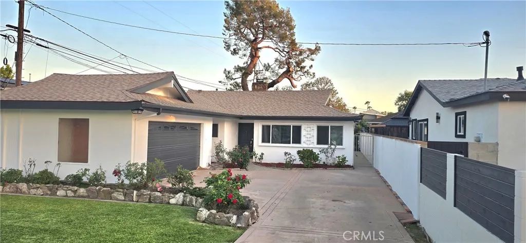 4410 E Centralia Street, Long Beach, CA 90808