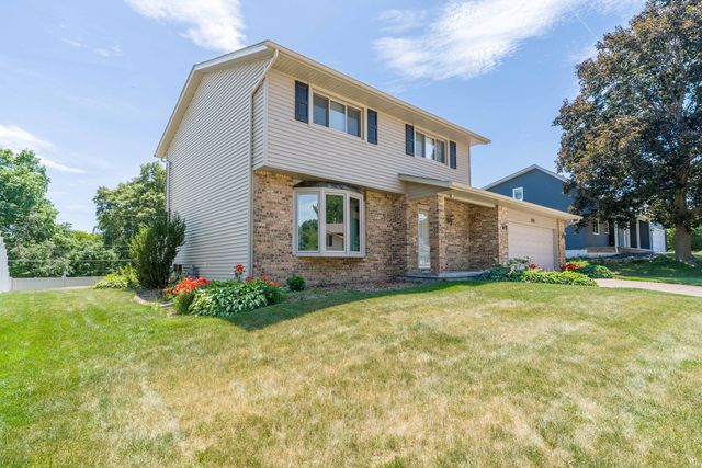 2331 E 33rd Street, Davenport, IA 52807