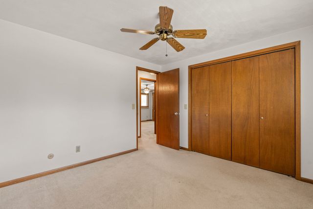 2331 E 33rd Street, Davenport, IA 52807