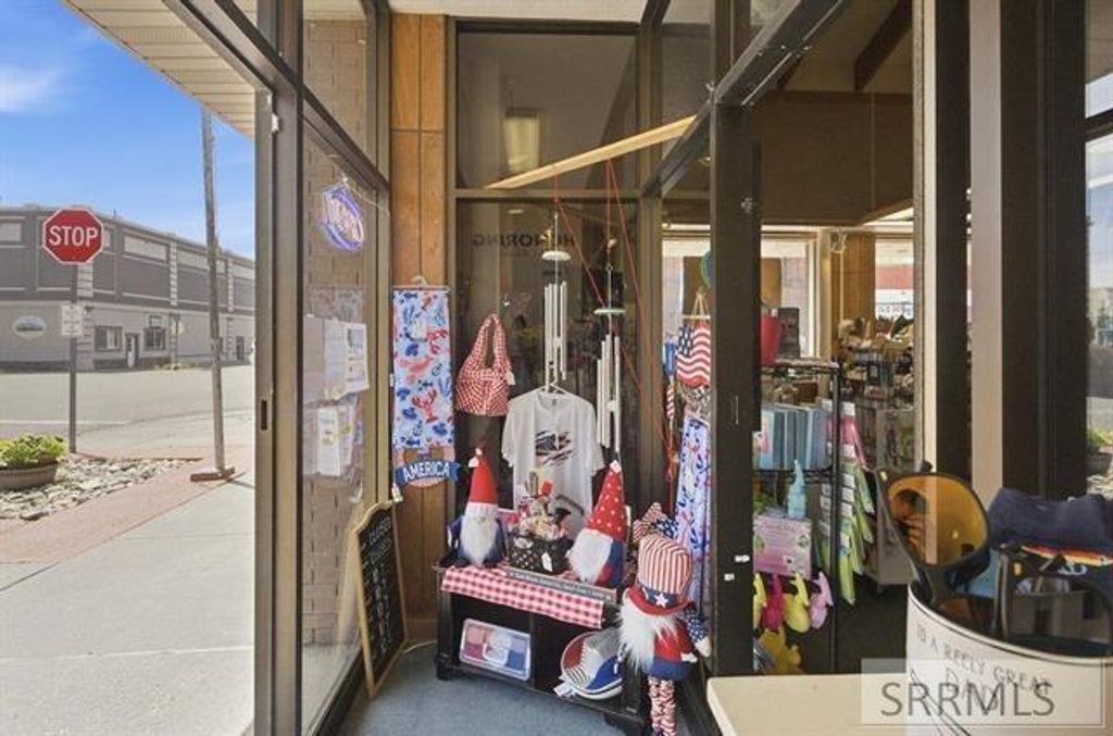 Image 3 of property listing at 17 E Center Street, Downey, ID 83234