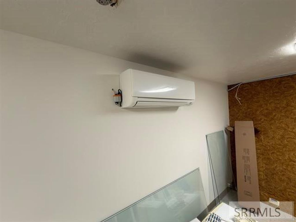 Image 30 of property listing at 17 E Center Street, Downey, ID 83234