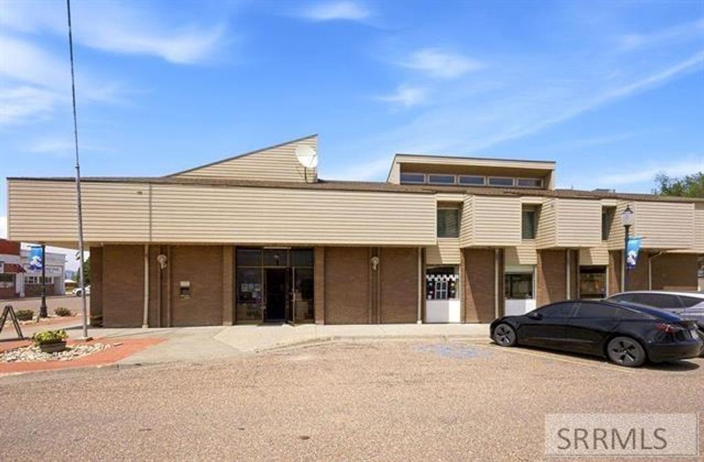 Image 33 of property listing at 17 E Center Street, Downey, ID 83234