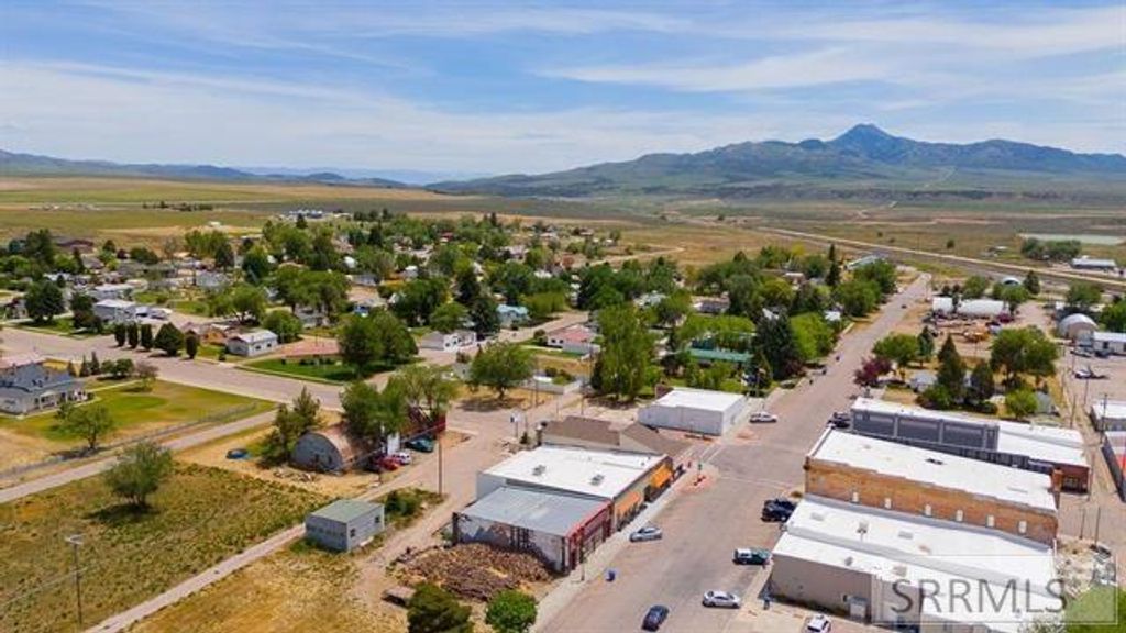 Image 36 of property listing at 17 E Center Street, Downey, ID 83234