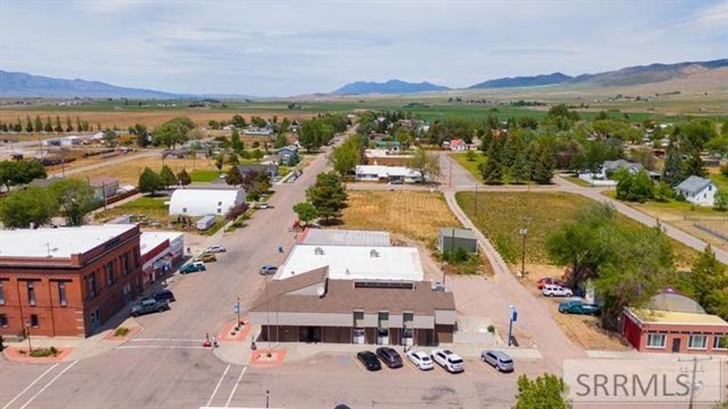 Image 37 of property listing at 17 E Center Street, Downey, ID 83234