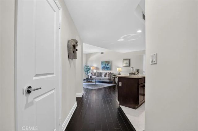 4424 Whitsett Avenue 303, Studio City, CA 91604