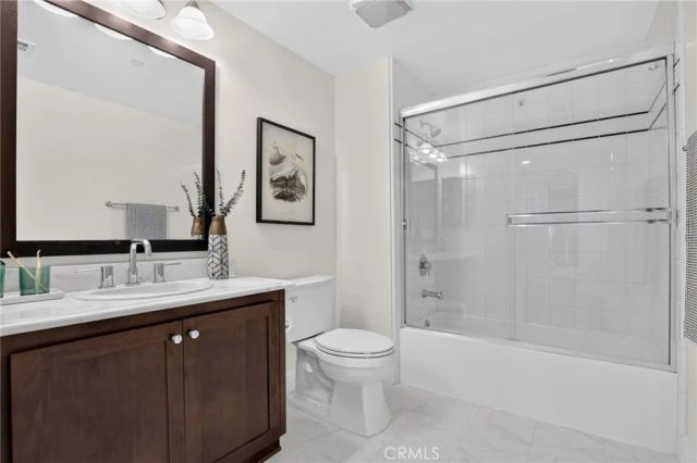 4424 Whitsett Avenue 303, Studio City, CA 91604