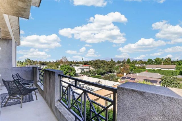 4424 Whitsett Avenue 303, Studio City, CA 91604