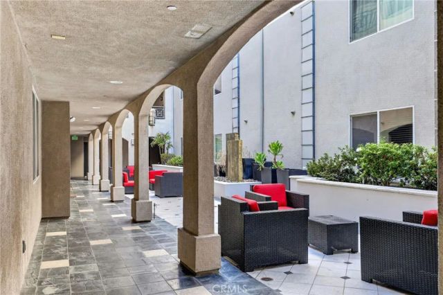 4424 Whitsett Avenue 303, Studio City, CA 91604
