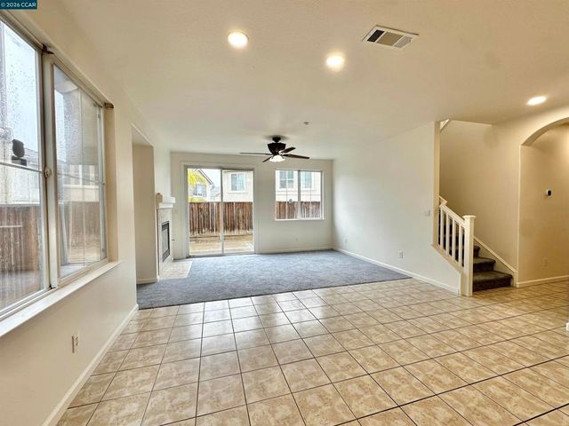 5024 5024 Escalon Cir, Richmond, CA 94803