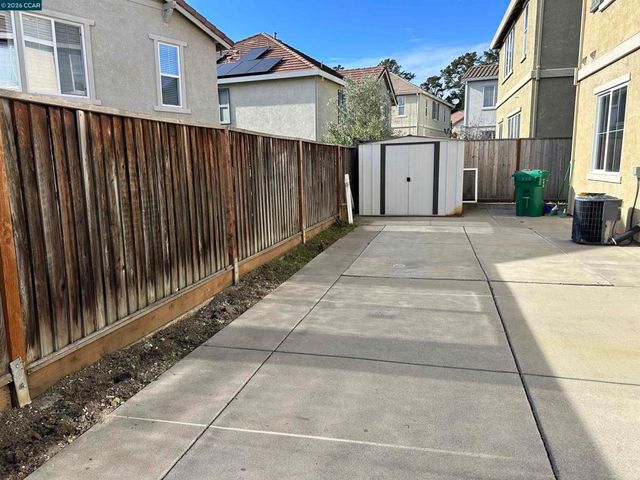 5024 5024 Escalon Cir, Richmond, CA 94803