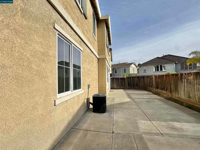 5024 5024 Escalon Cir, Richmond, CA 94803