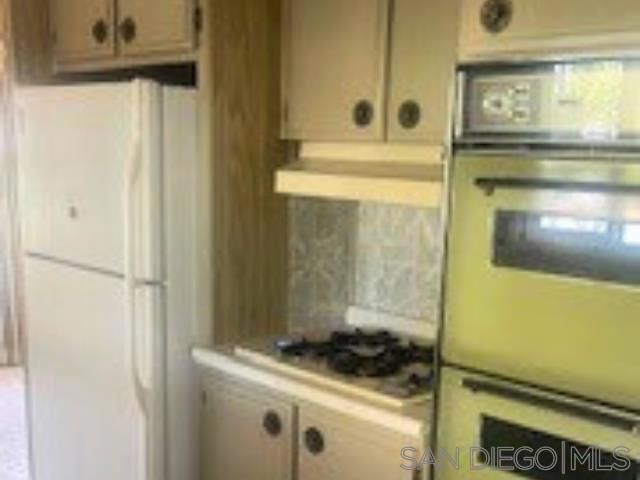 1380 Oak Hill Dr 21, Escondido, CA 92027