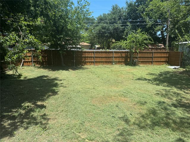 1123 Hansboro Avenue, Dallas, TX 75224