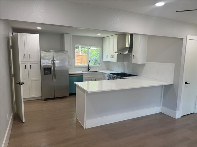 1123 Hansboro Avenue, Dallas, TX 75224