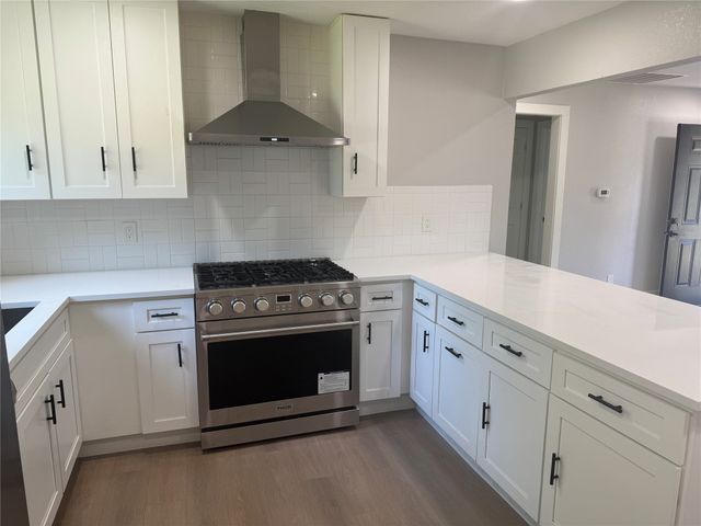 1123 Hansboro Avenue, Dallas, TX 75224