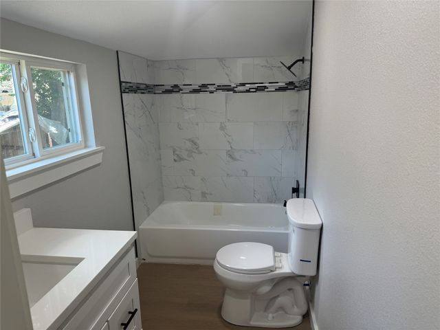 1123 Hansboro Avenue, Dallas, TX 75224