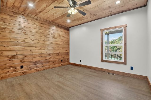 524 Old Hwy 5, Blue Ridge, GA 30513