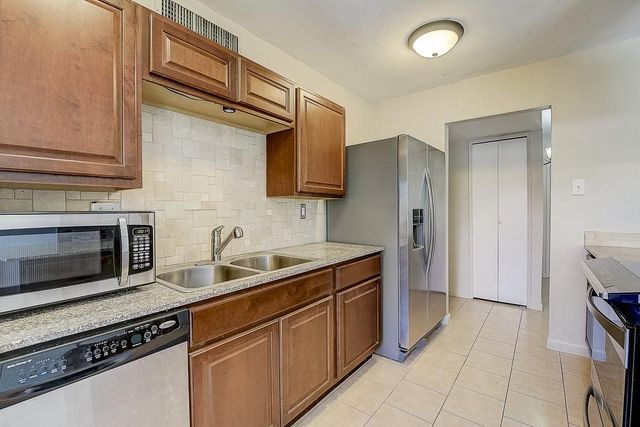 5501 Adams Drive, The Colony, TX 75056